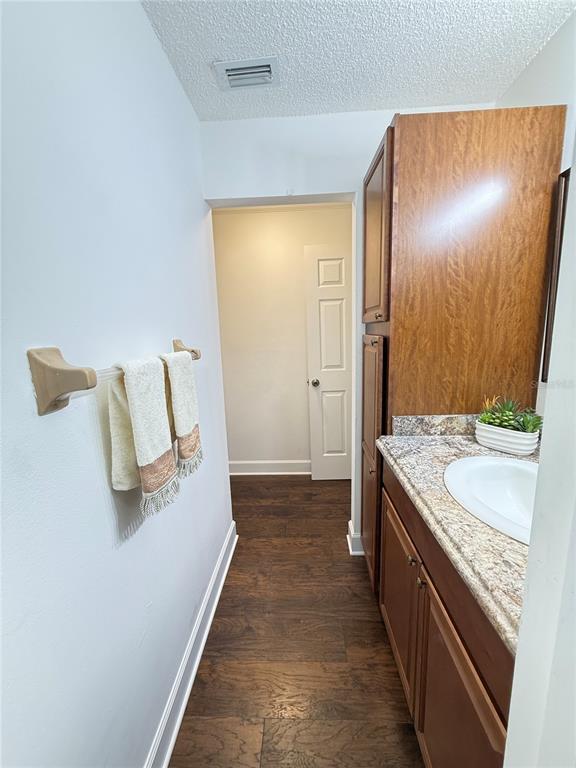 Building Photo - 7138 Harbor Heights Dr