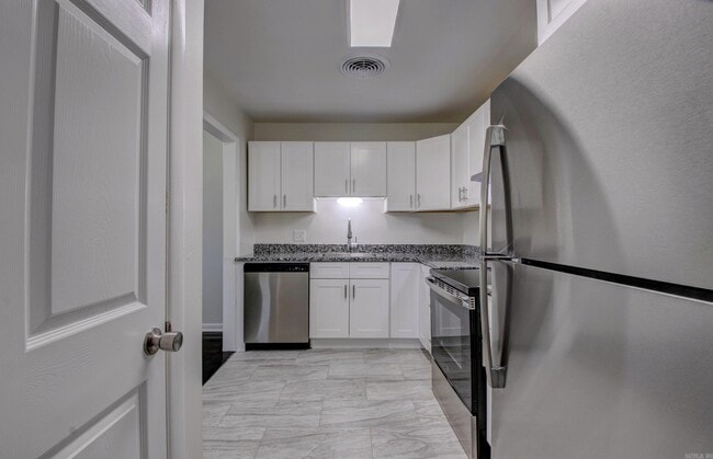 Building Photo - 323 Nebling Rd