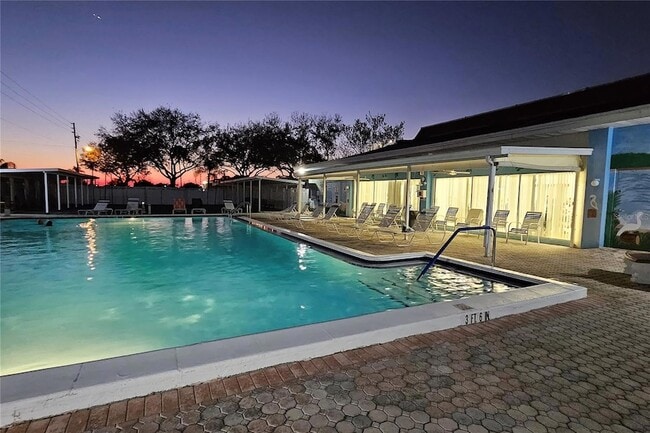 Building Photo - 4348 Tahitian Gardens Cir