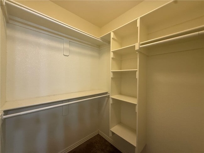 Building Photo - 1520 Amber Way