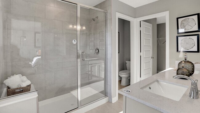 Master Bath - 13086 Grand Vue Dr