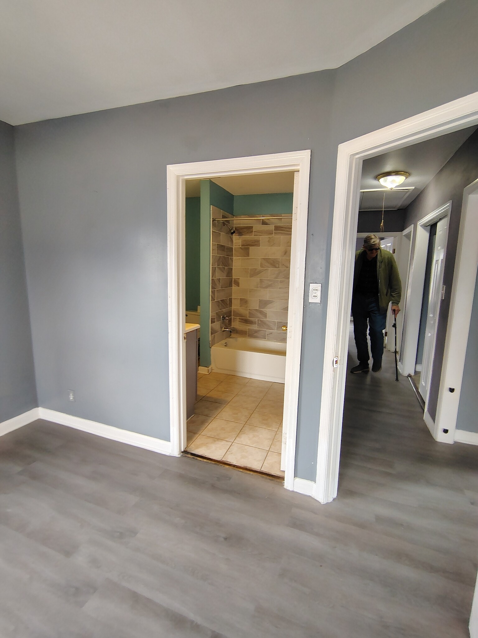 Building Photo - 1706 23rd Ave N