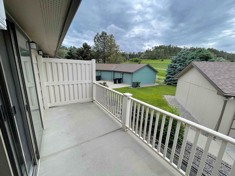 Building Photo - 324 Moccasin Trail