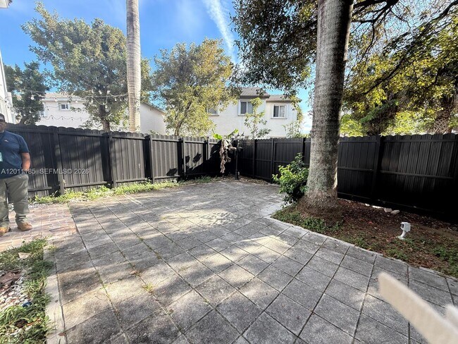 Building Photo - 5470 NW 107th Ave