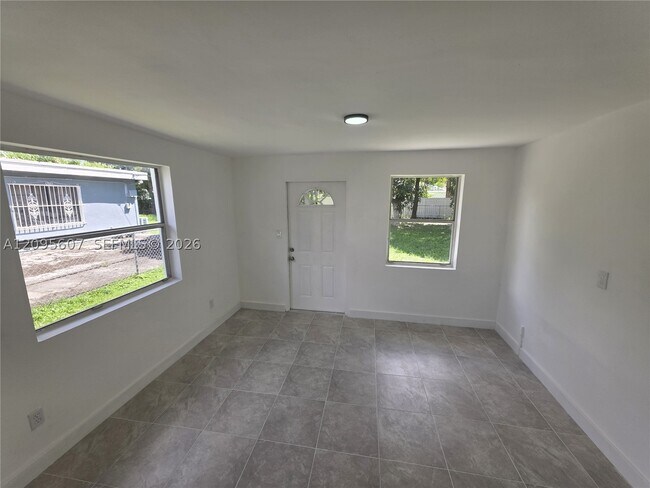 Building Photo - 760 NW 126th St