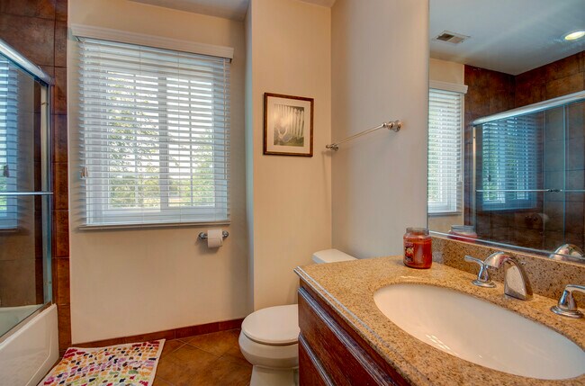 Building Photo - 1608 Normantown Rd