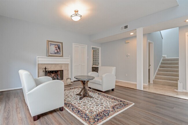 Building Photo - 2555 Bering Dr