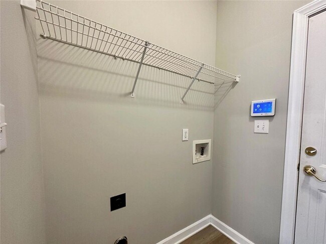 Building Photo - 4 BR/2.5BA | Newly Renovated Single Family Home |Fenced backyard| Elegant Brick Home in the Heart...