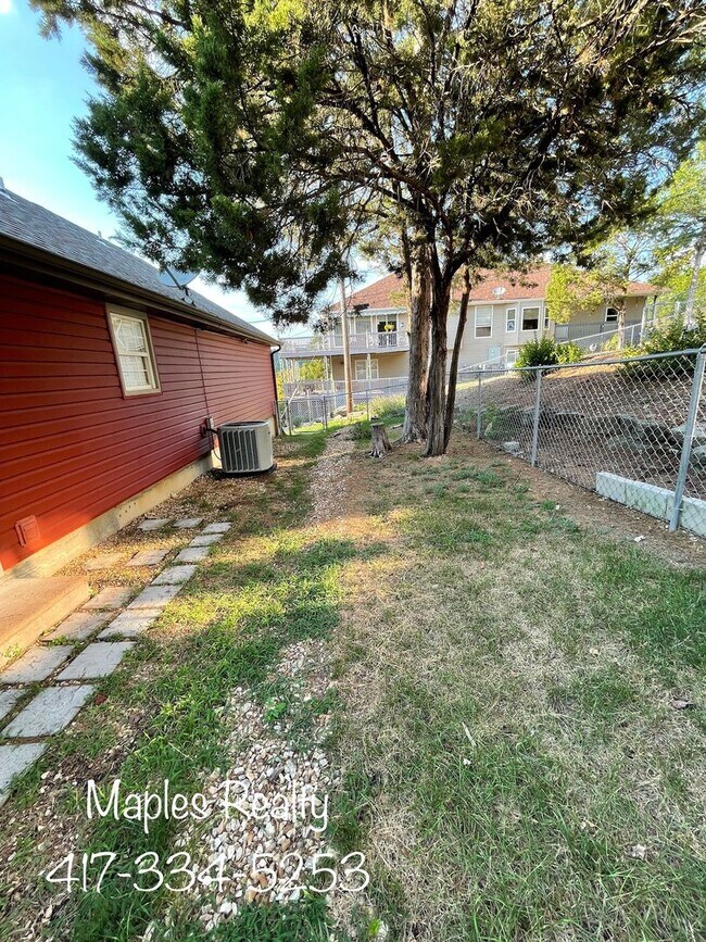 Building Photo - VERY NICE 3 bedroom home in Branson, MO fo...