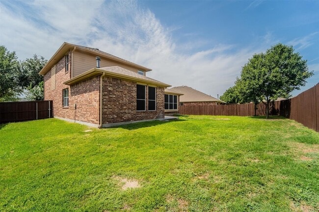 Building Photo - 2741 Sunlight Dr