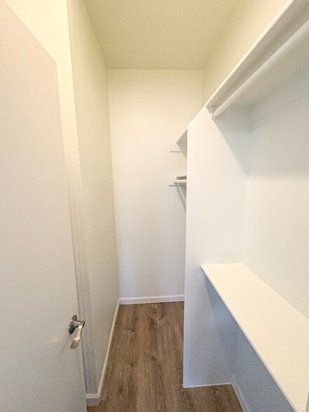 Building Photo - 80 W Maryland Ave