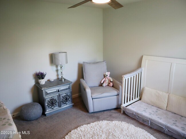 Building Photo - 404 Willet Ct