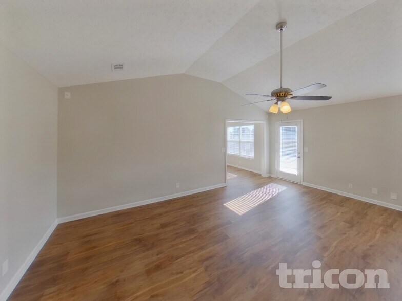 Building Photo - 3107 Donard Ct