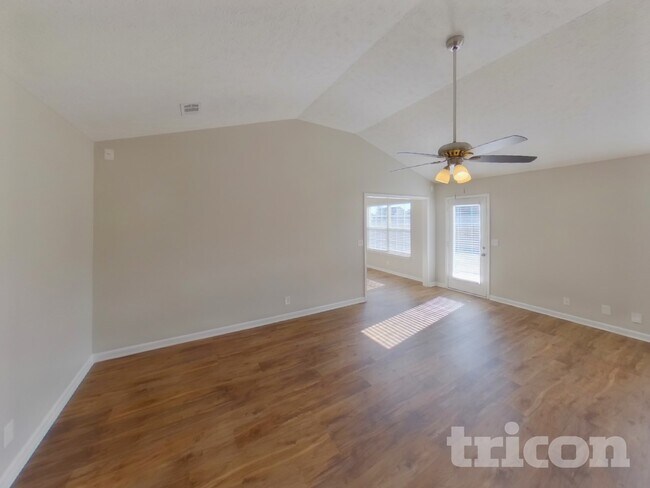 Building Photo - 3107 Donard Ct