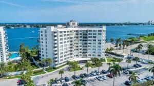 Building Photo - 2600 N Flagler Dr