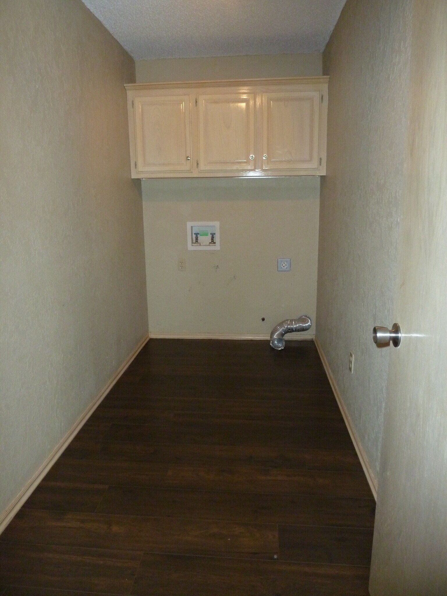 laundry room - 505 NW 174th St