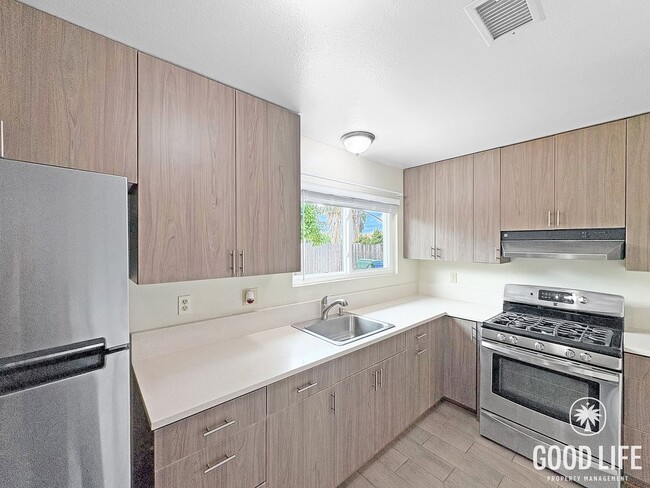 Building Photo - Renovated San Marcos Home with Fruit Trees & Large Yard