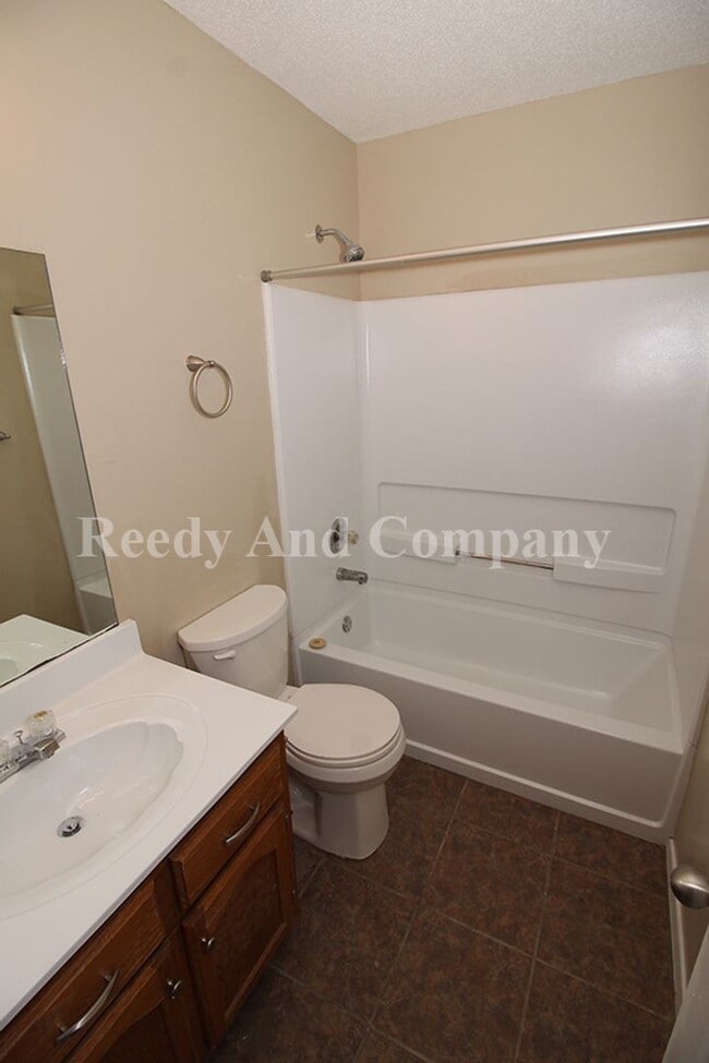 Building Photo - 4178 Brighton Dr