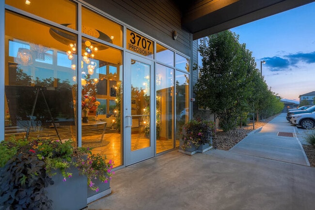 Building Photo - Find Your Perfect Fit At Terra Vida!