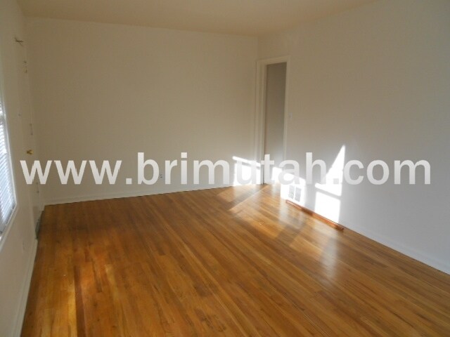 Building Photo - 1189-1191 S 1100 E