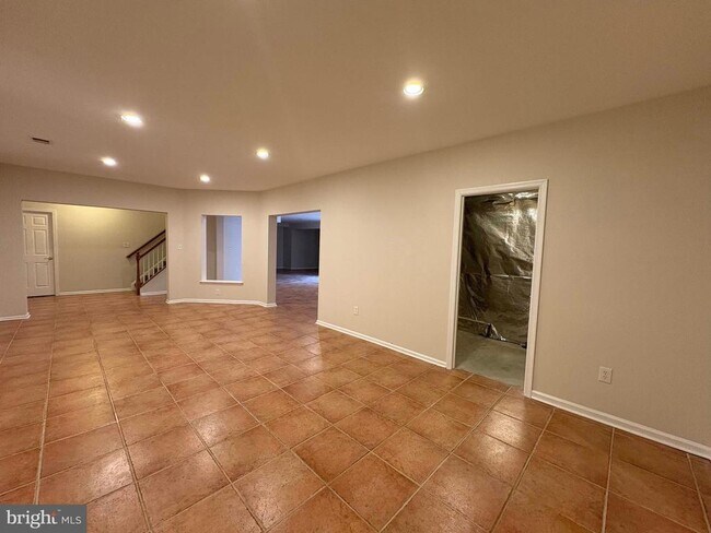 Building Photo - 1151 Fieldview Dr
