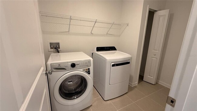 Building Photo - 299 ARTEMIS St