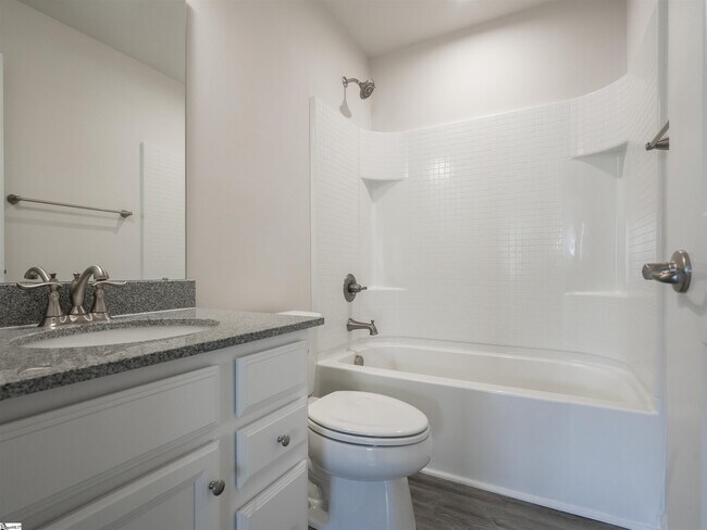 Building Photo - 12 McGuires Pl