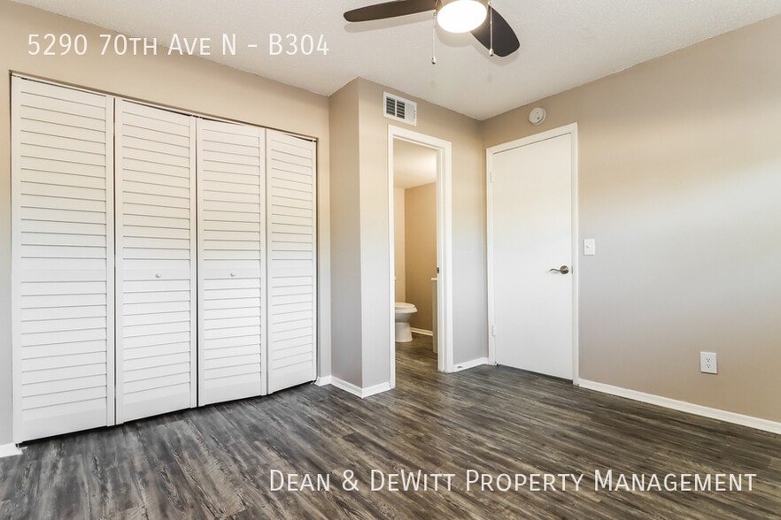 Building Photo - 2 Bed/1 Bath - Unit B304