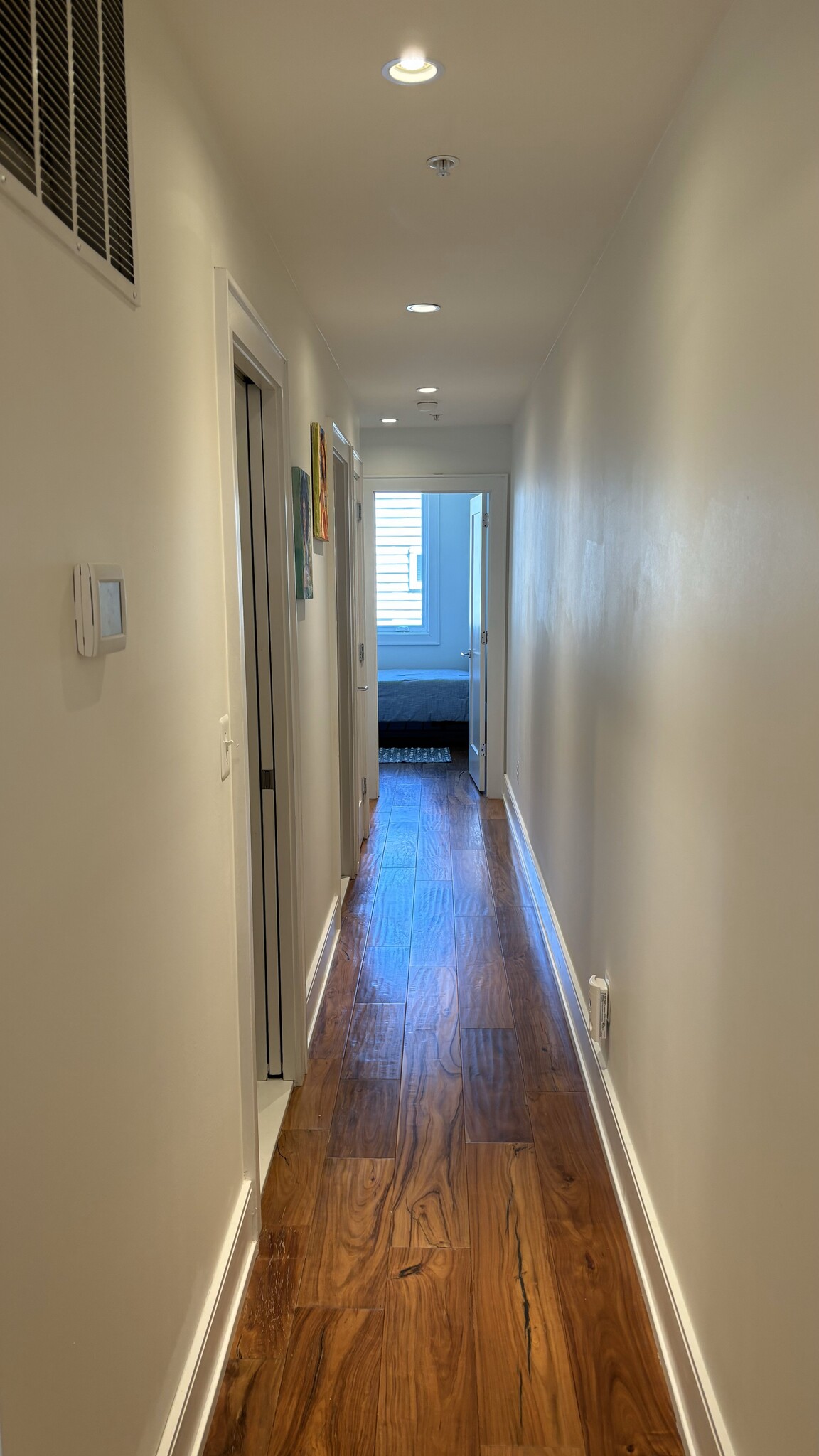 Hallway to rear - 904 H St NE