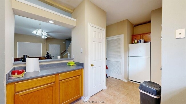 Building Photo - 301 Nimitz St