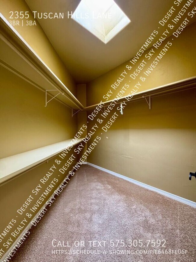 Building Photo - 2355 Tuscan Hills Ln