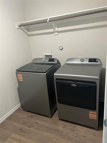 Building Photo - 3600 Skylane Ave