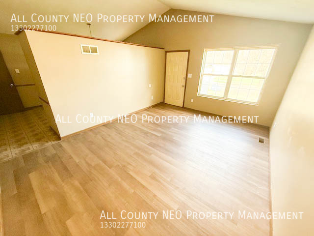 Building Photo - 1118 Hammel St
