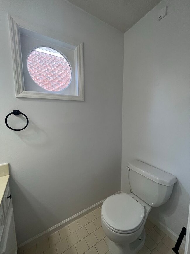 Building Photo - Your Dream Home is Waiting for You! Yardwo...