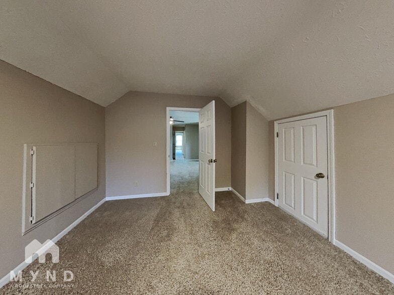 Building Photo - 3876 Quail Manor Dr SW