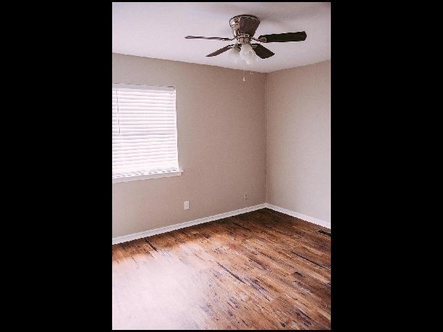 Building Photo - 408 W 4th St