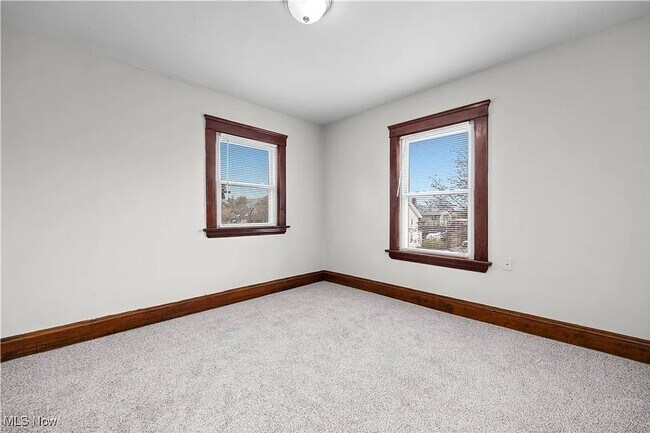 Building Photo - Renovated 3 Bedroom Home with 2 Baths