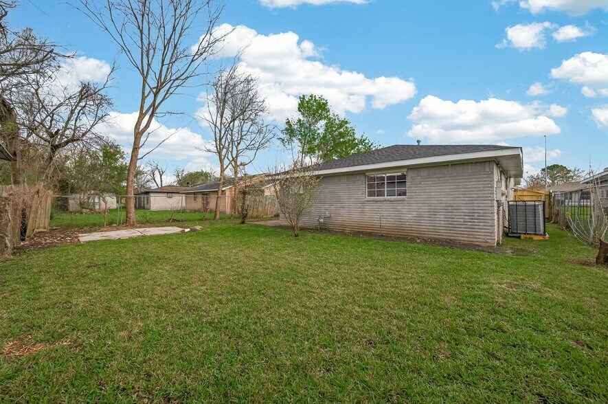 Building Photo - 5423 Grace Point Ln