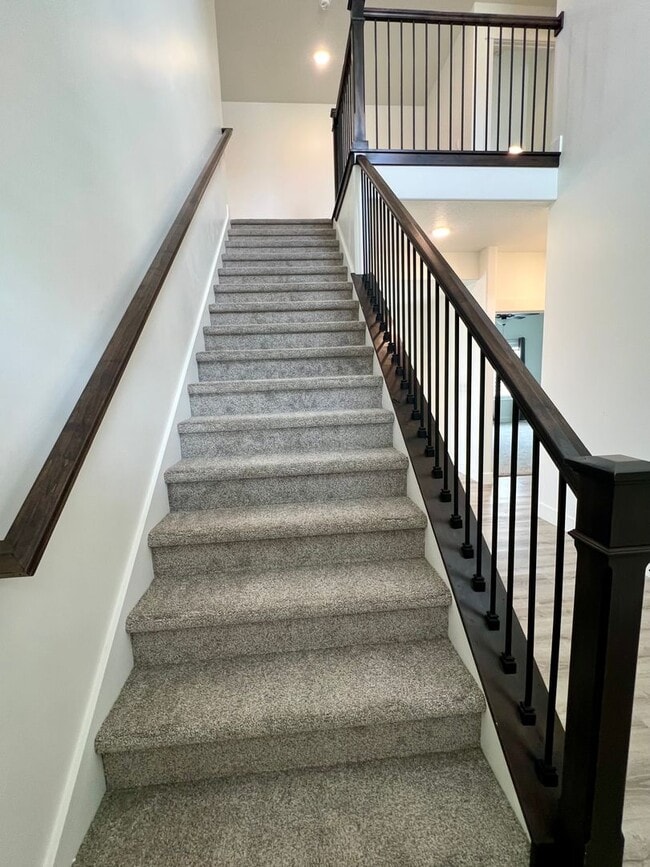 Building Photo - HUGE NEW HOUSE FOR RENT NEAR HILL AFB