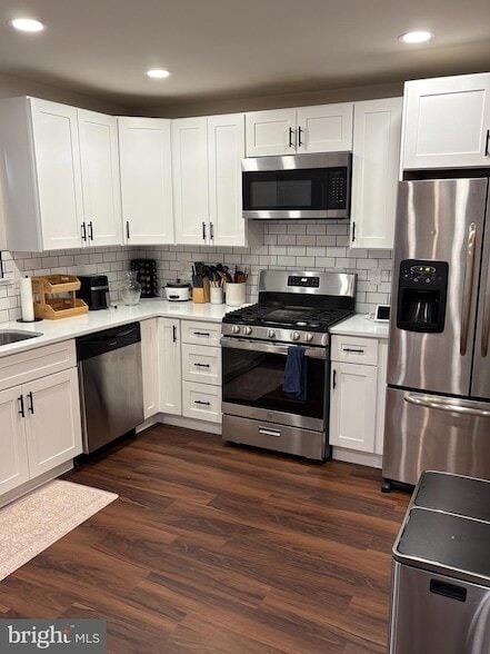 Building Photo - 430 Whitman Ln