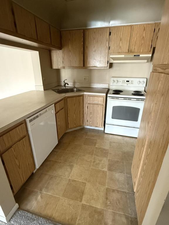 Building Photo - 1627 S Pine Ridge Cir