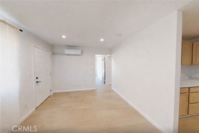 Building Photo - 5637 E Palmdale Blvd