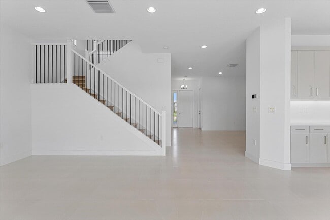 Building Photo - 20062 Hirono Ln