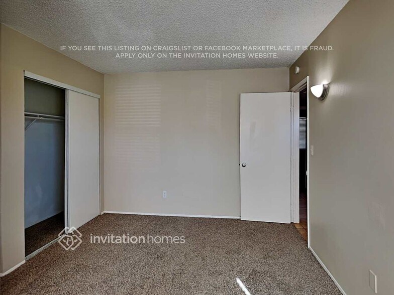 Building Photo - 10126 Stafford St