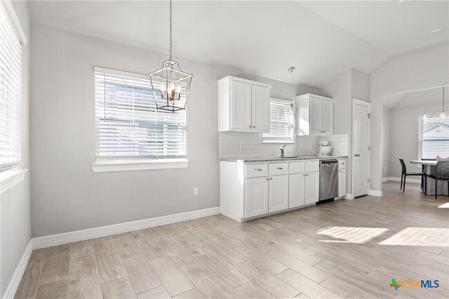 Building Photo - 1519 Curlew Ln