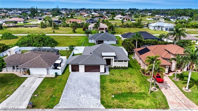 Building Photo - 2314 NW 33rd Pl