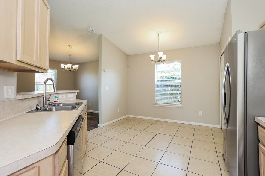 Building Photo - 3273 Net Ct