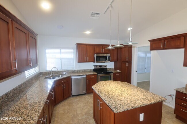 Building Photo - 7629 W Kristal Way