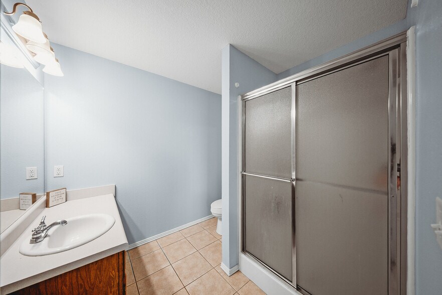 Building Photo - 2167 Sweetwater Ranch Ave