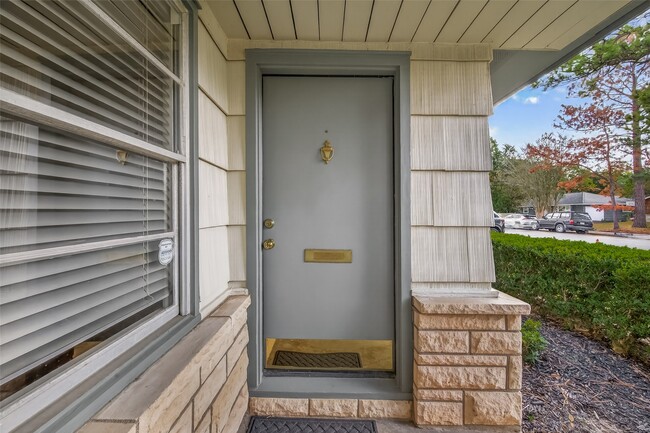 Building Photo - 3314 Westridge St